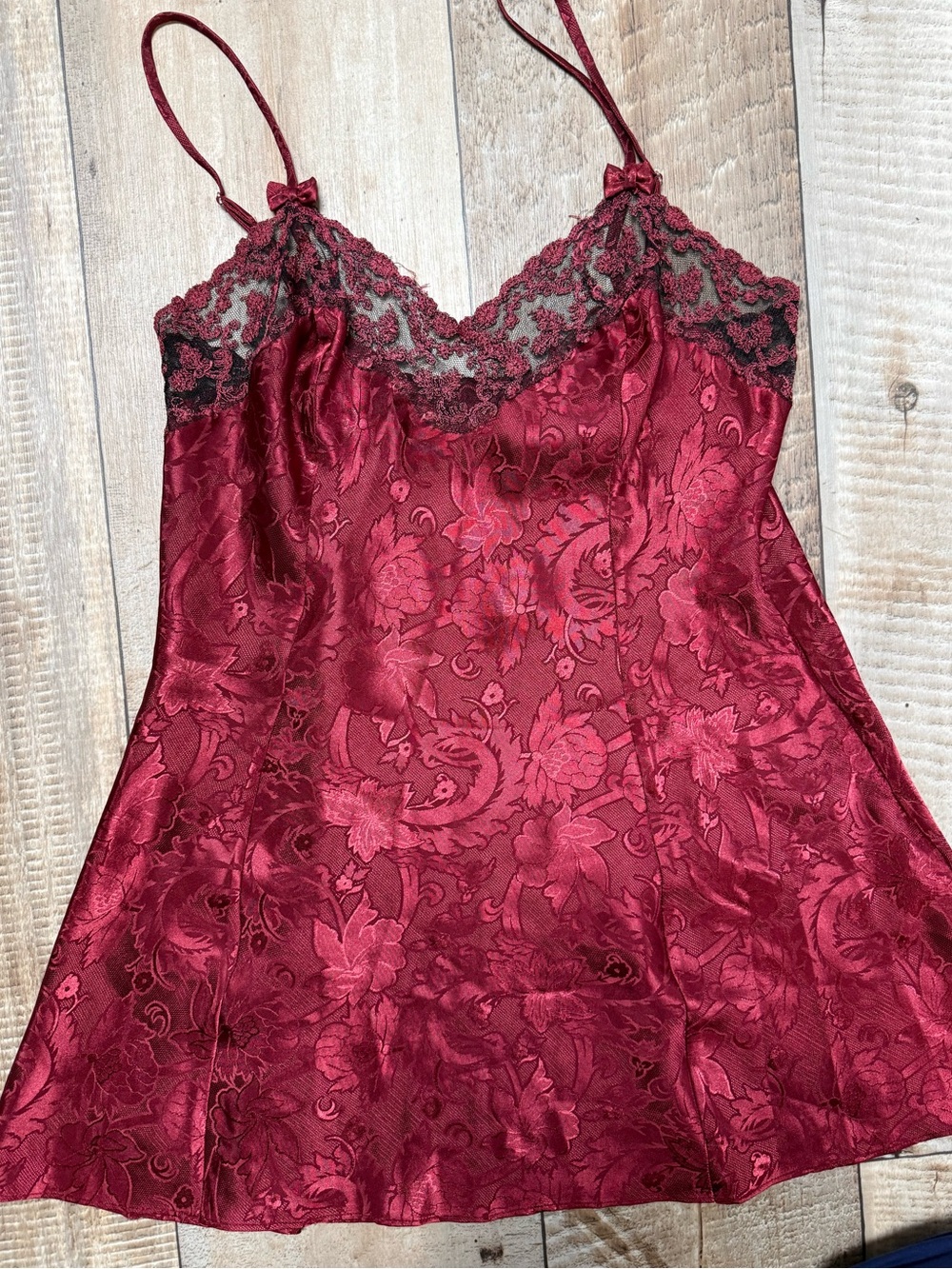 Vintage 80/90s Victoria's Secret Satin Lace Chemise in Deep Wine